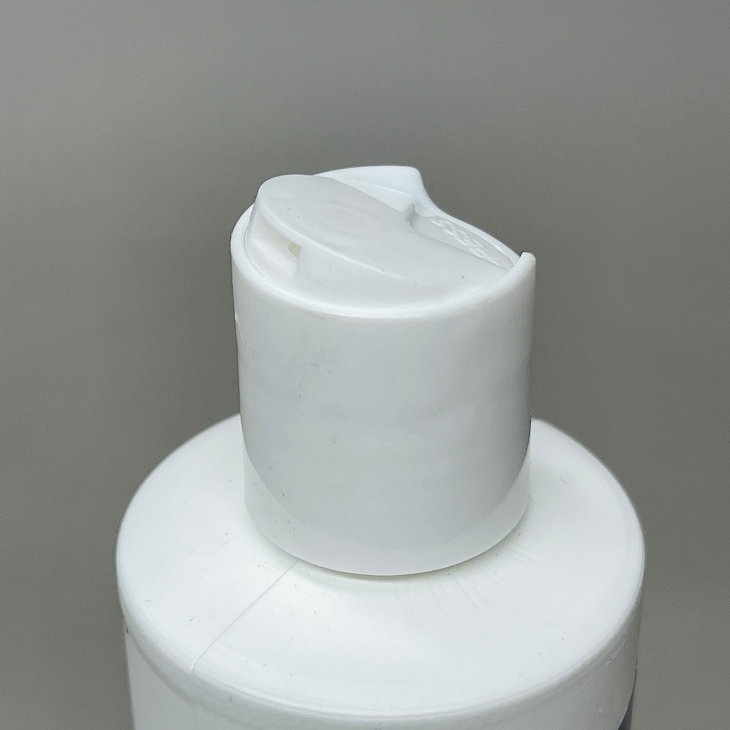 ROYAL PET Flea & Tick Shampoo 12-PACK for Dogs USA 8 fl oz (New)